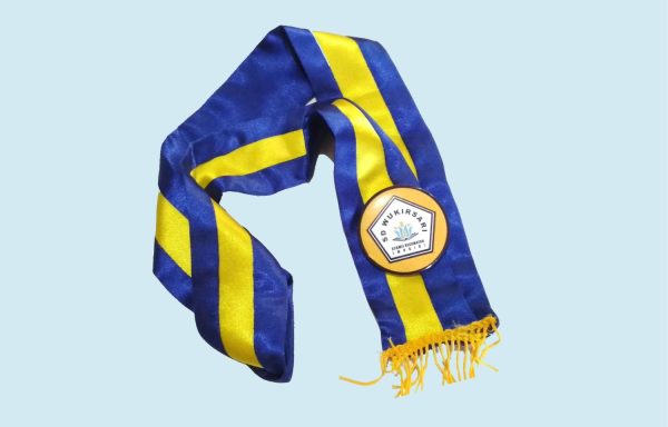 Kalung Samir Wisuda Pin Peniti